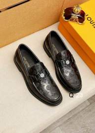 Picture of Louis Vuitton Shoes _SKULVsz38-45HY01213161